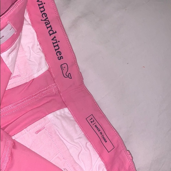 Vineyard vines shorts - Picture 3 of 3